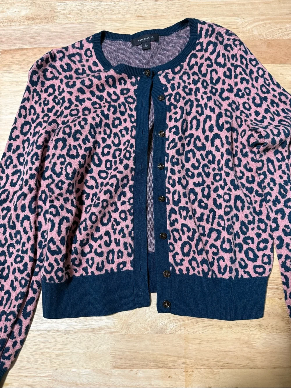 Ann Taylor Women’s Medium Pink Navy Leopard Print Button Cardigan Sweater